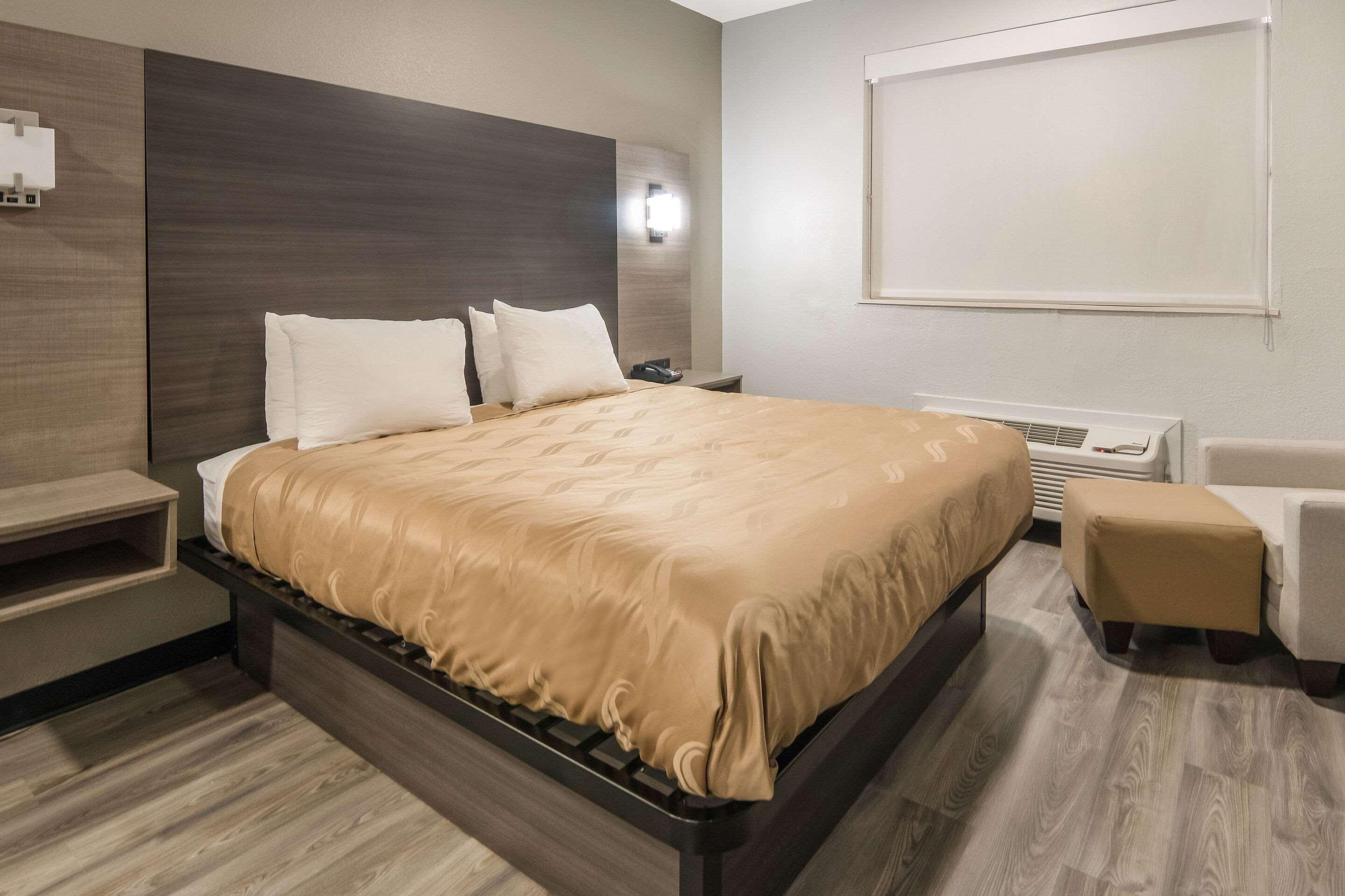 Quality Inn & Suites فورت وورث المظهر الخارجي الصورة